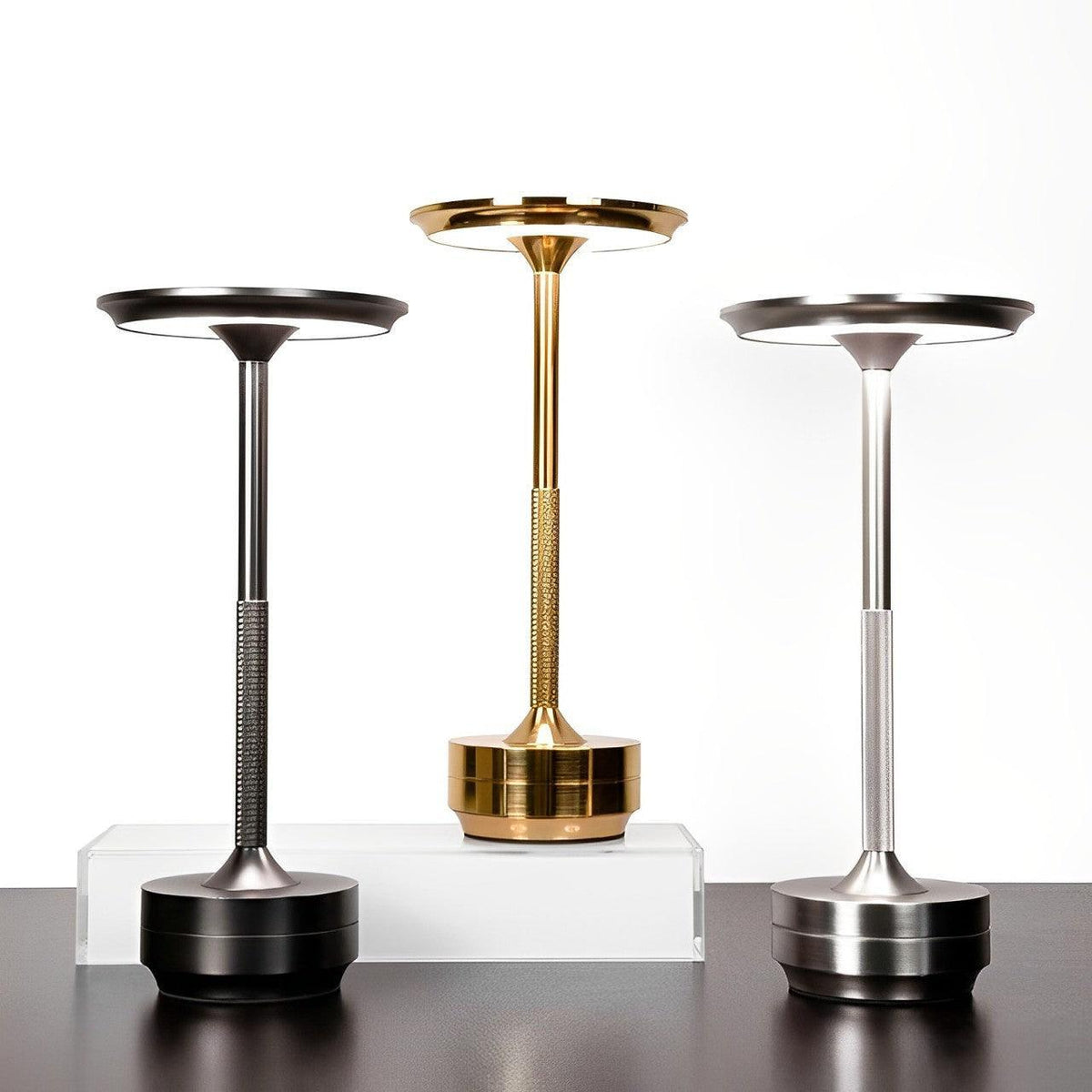 Luminária de Mesa Portátil Led Touch - Nocturna