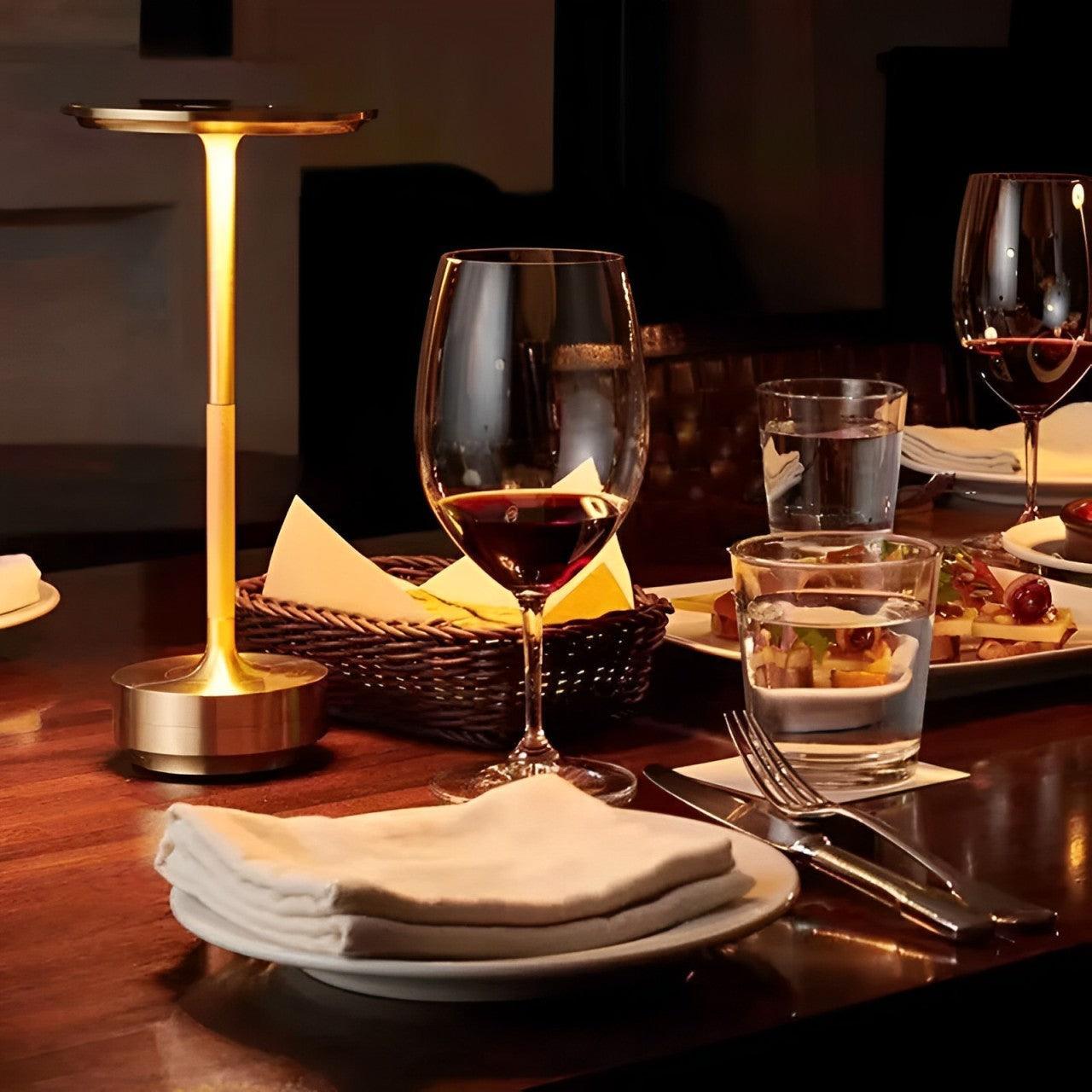 Luminária de Mesa Portátil Led Touch - Nocturna